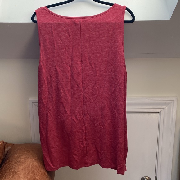 Bloomchic Tank Top - Picture 3 of 3